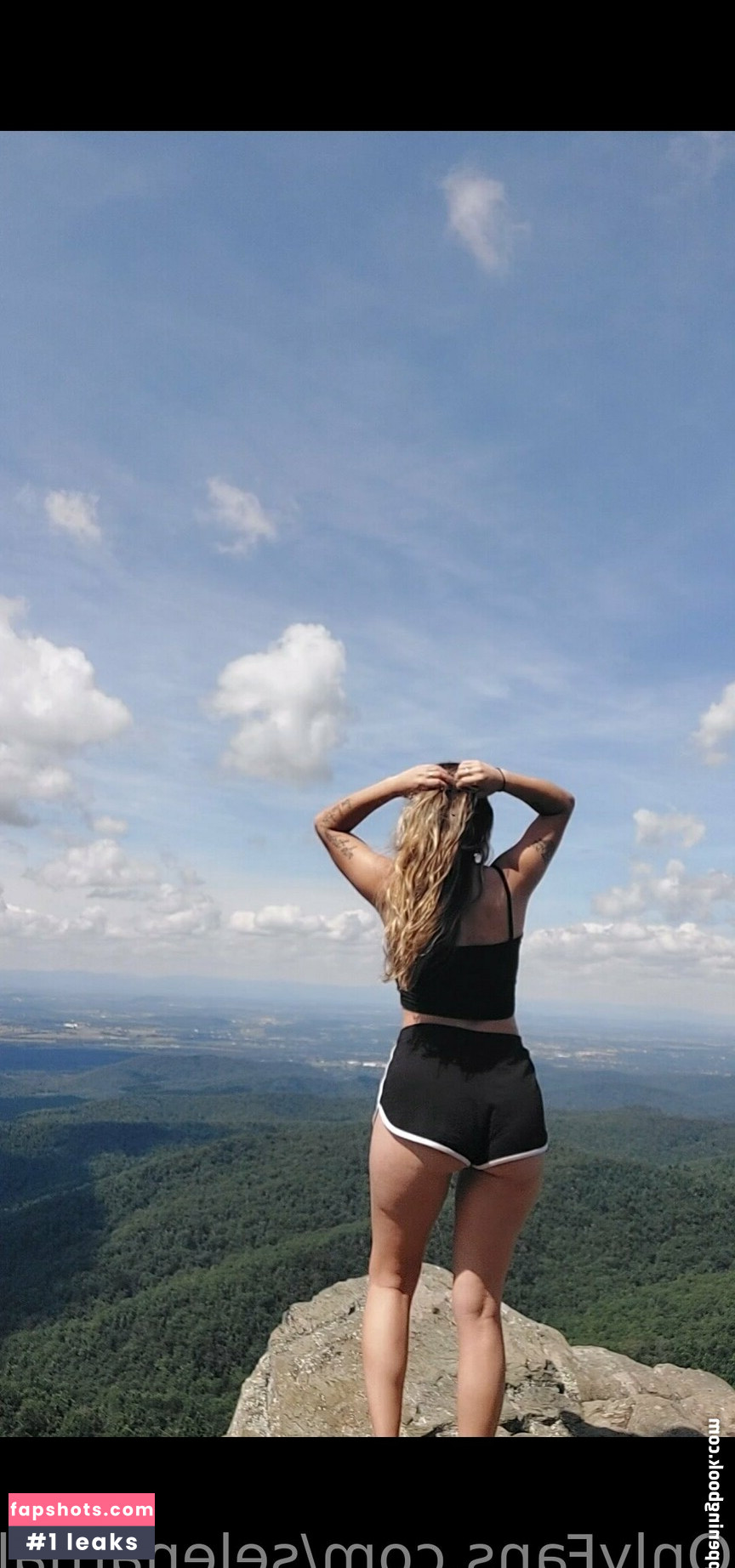 selenathalatina nude babe gallery