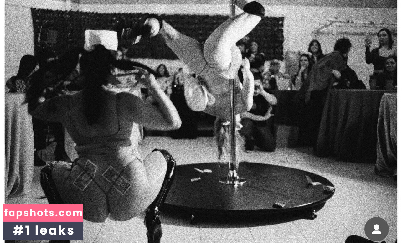 Selenaxoxoxo Marian gallery photo #3