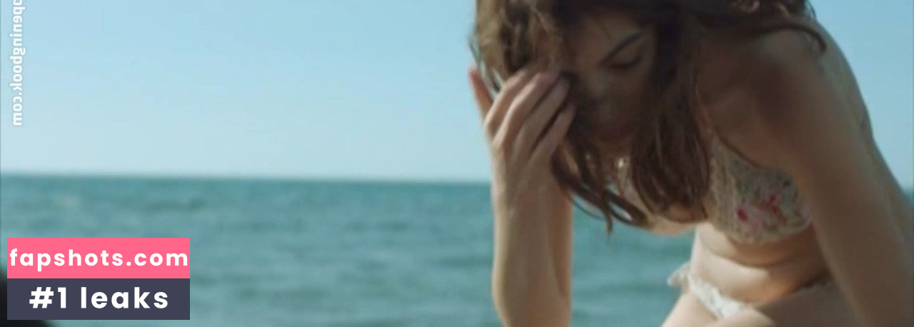 Selene Caramazza gallery photo #14