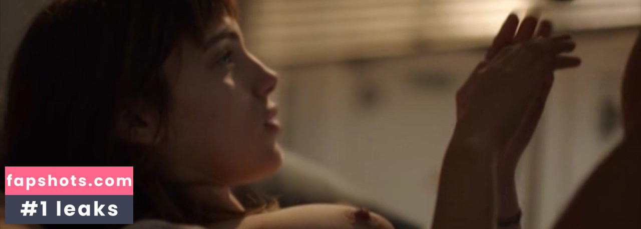 Selene Caramazza gallery photo #3