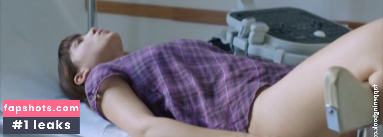 Selene Caramazza gallery photo #4