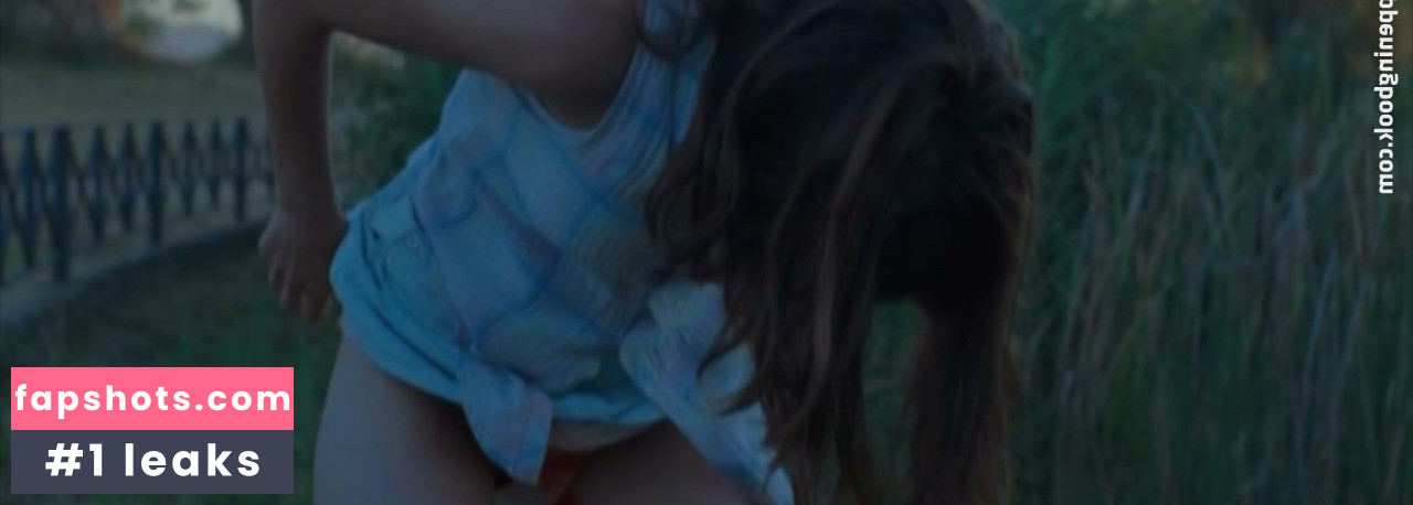 Selene Caramazza gallery photo #5