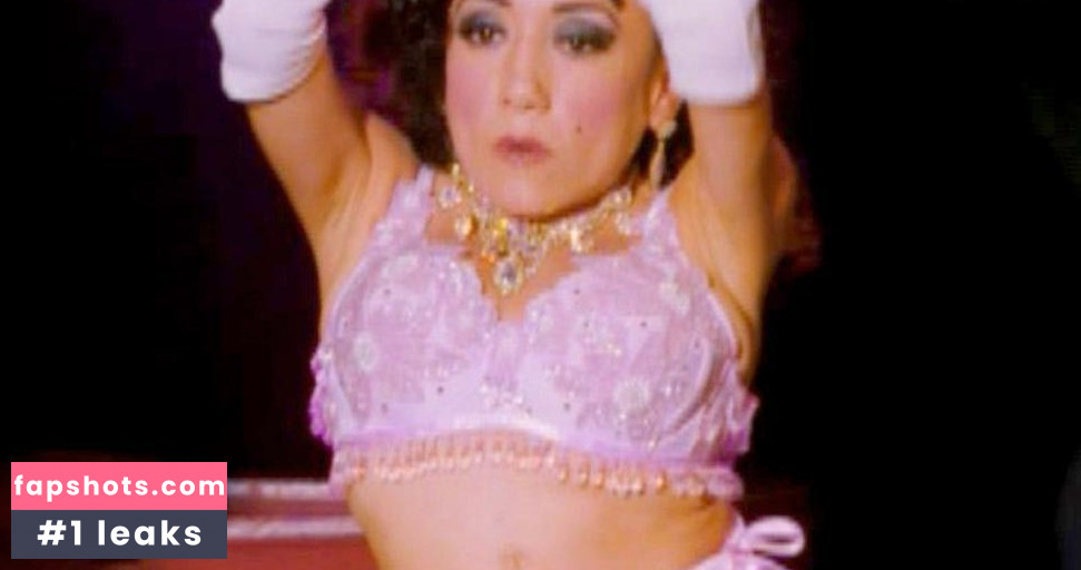 Selene Luna gallery photo #9