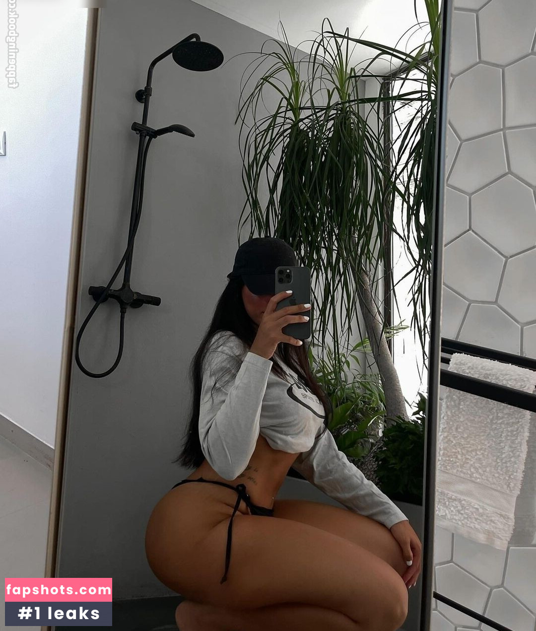 Selina Groetzner gallery photo #17