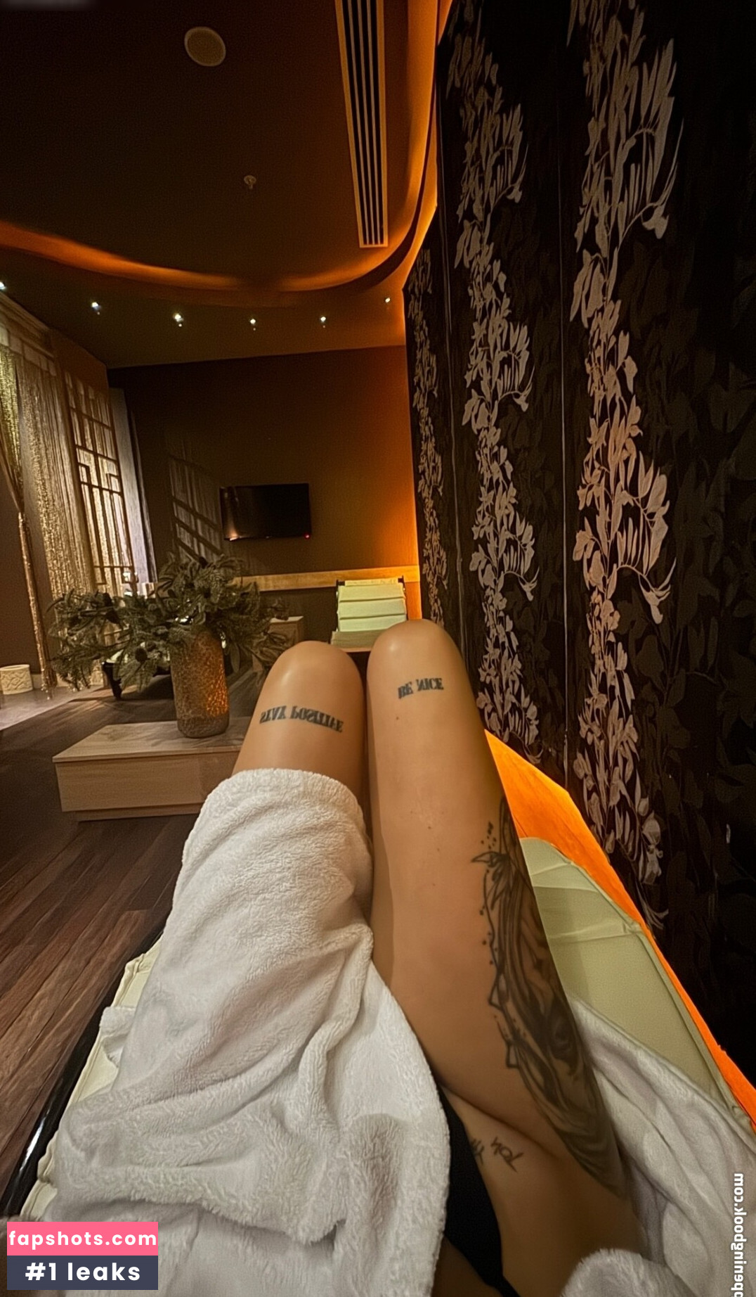 Selina gallery photo #3