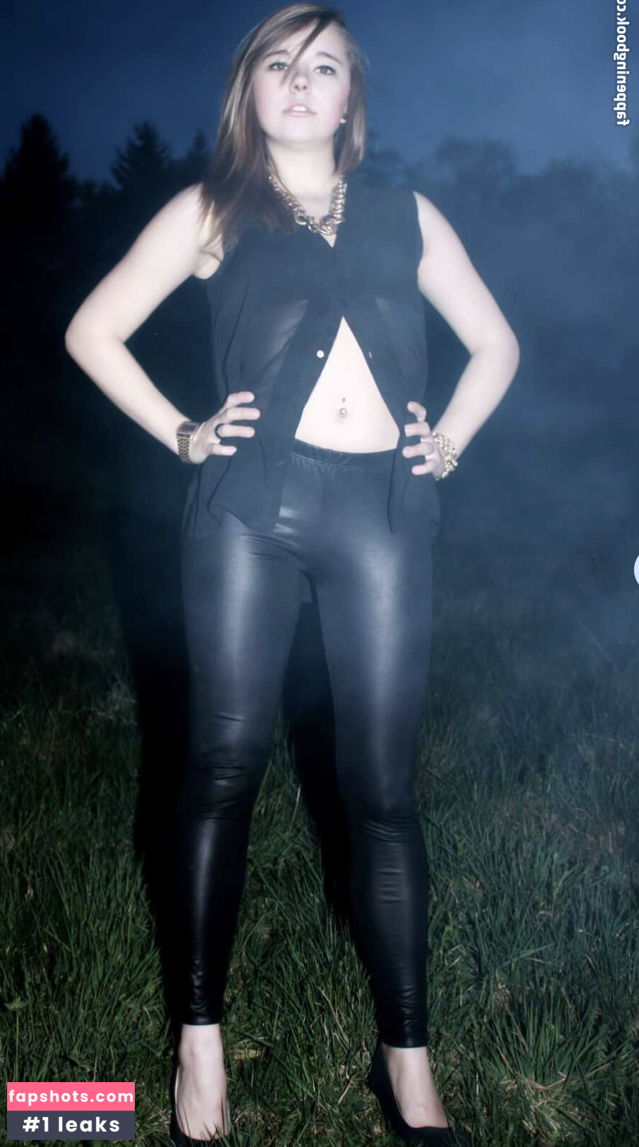 Sen Cosplay Nude Leaks OnlyFans Photos #10 - LeakJerk