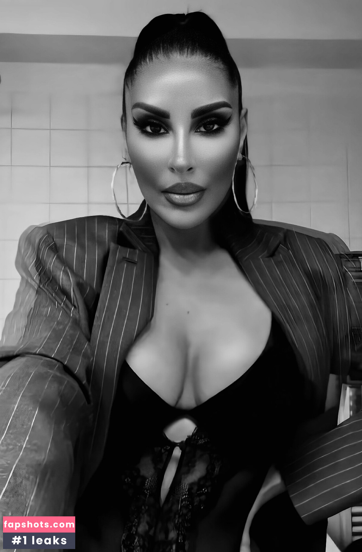 Senna Gammour gallery photo #30