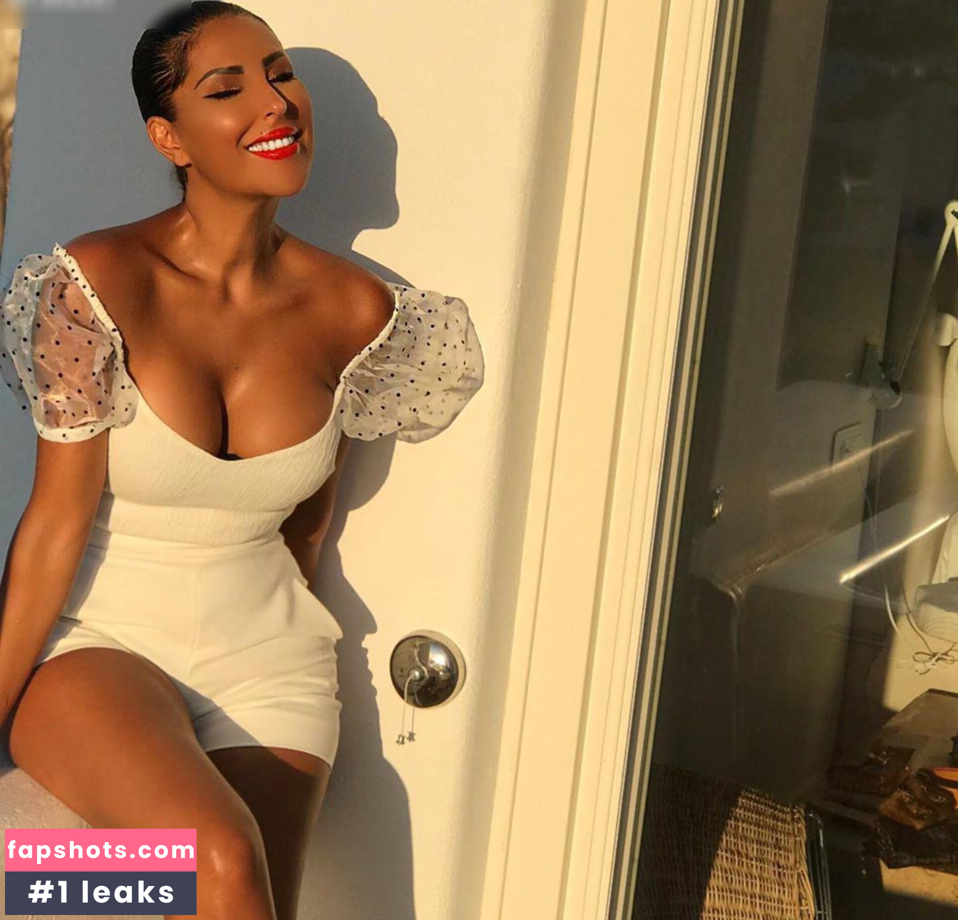 Senna Gammour gallery photo #4