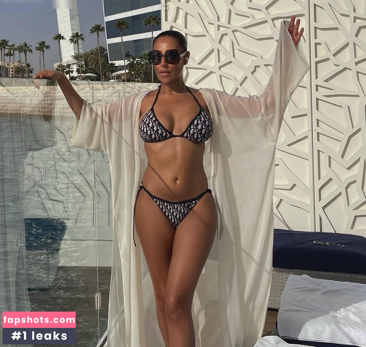 Senna Gammour gallery photo #38