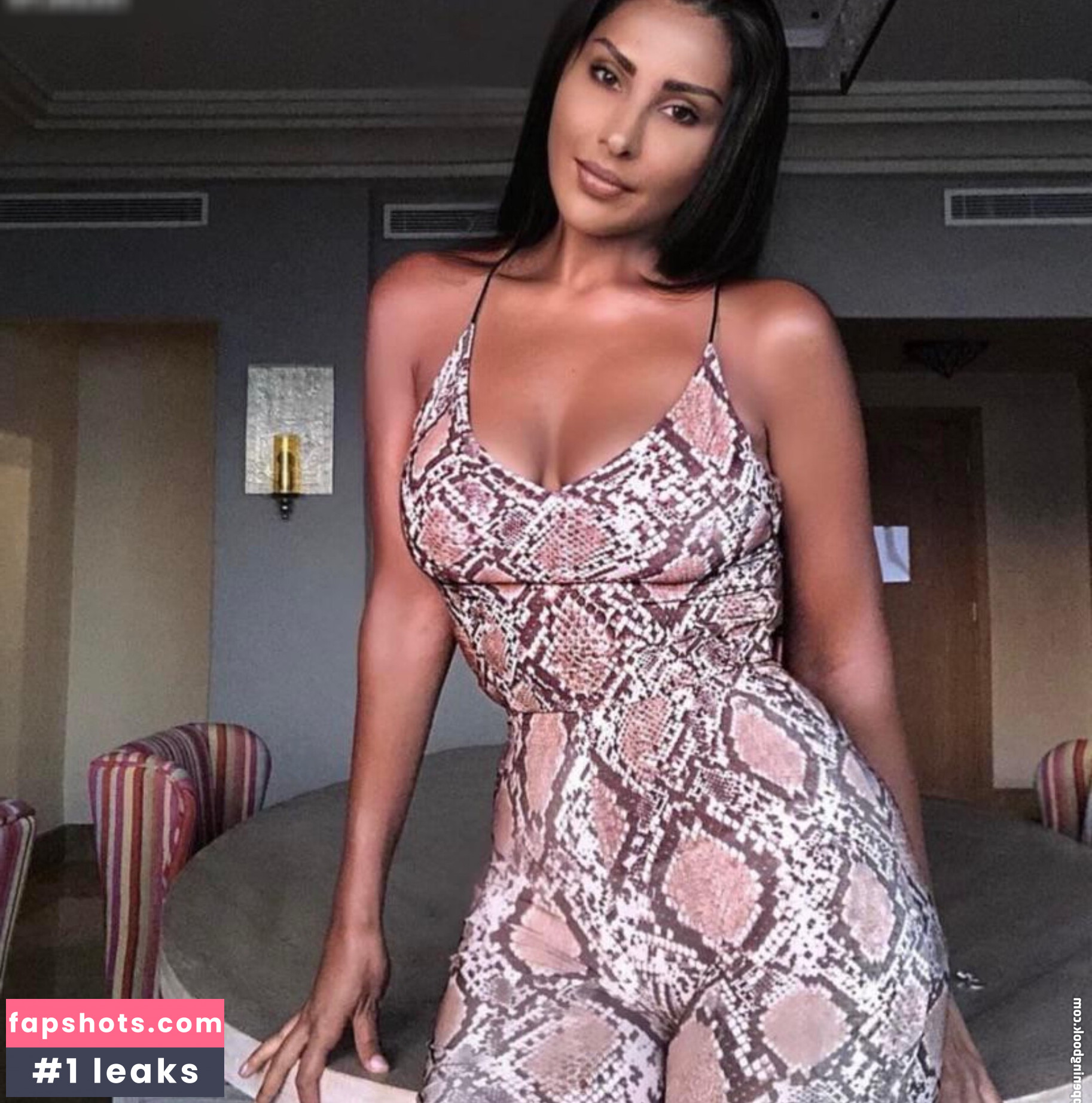 Senna Gammour gallery photo #10