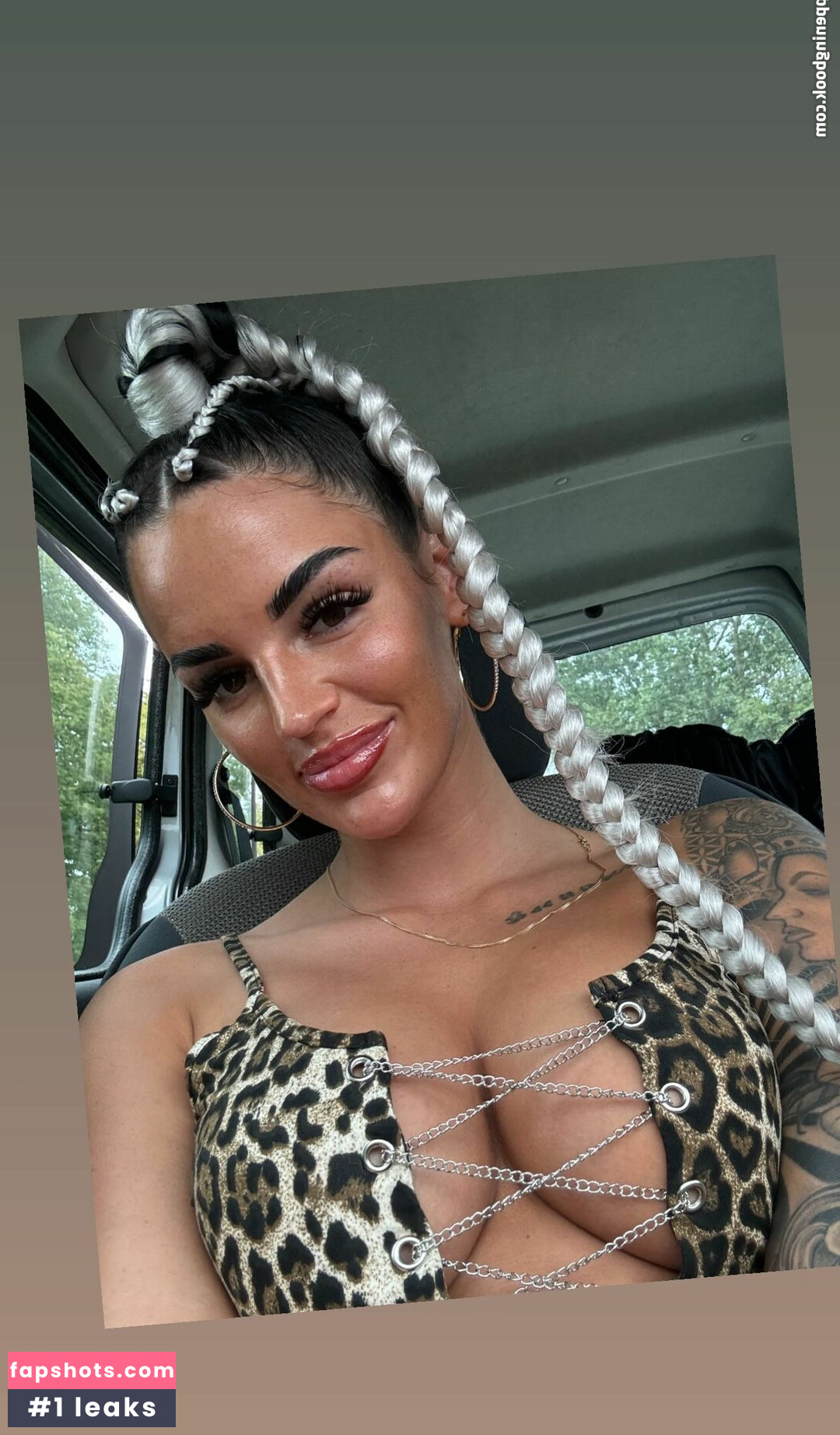 sensi_paris gallery photo #15