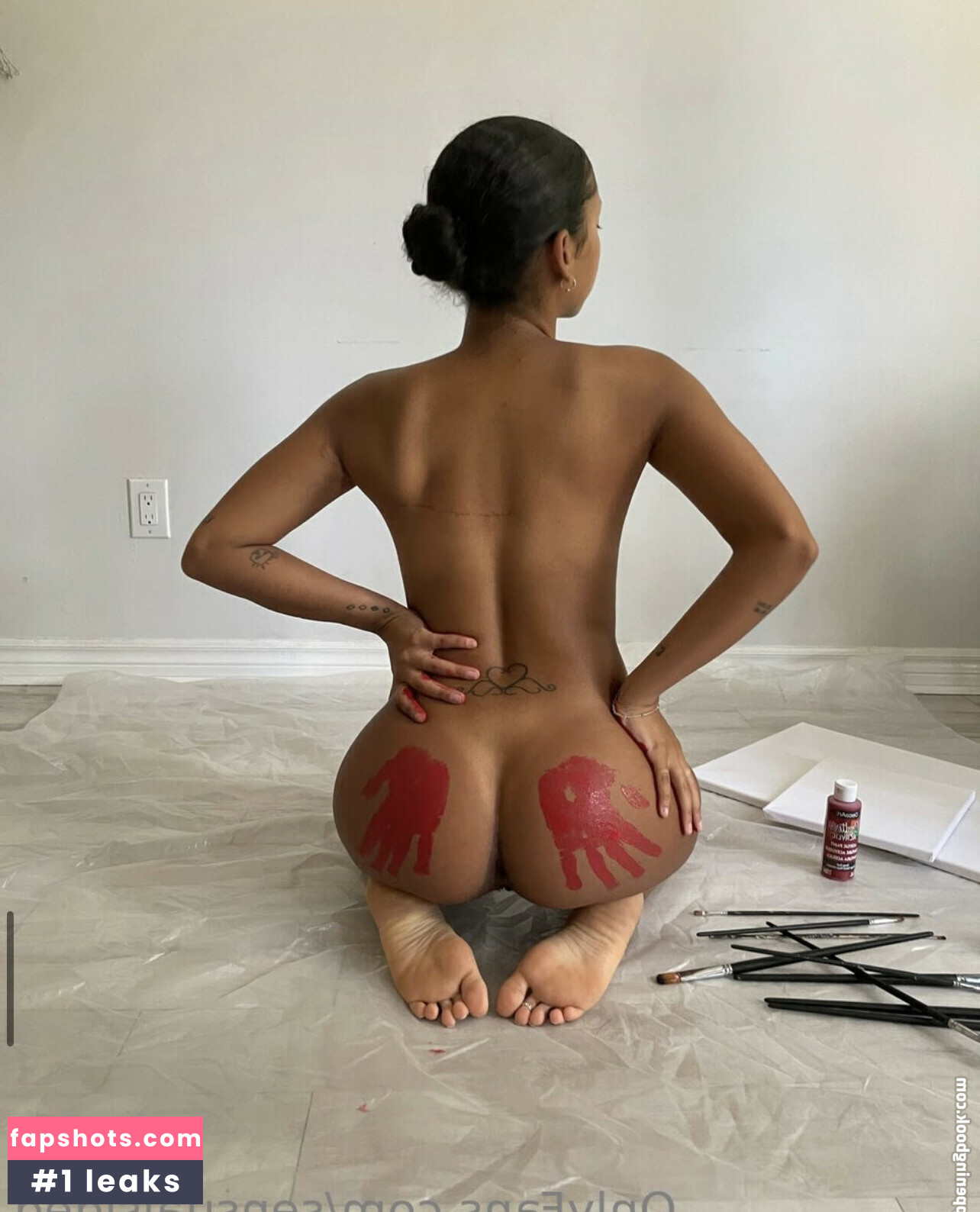 SensualSided gallery photo #2