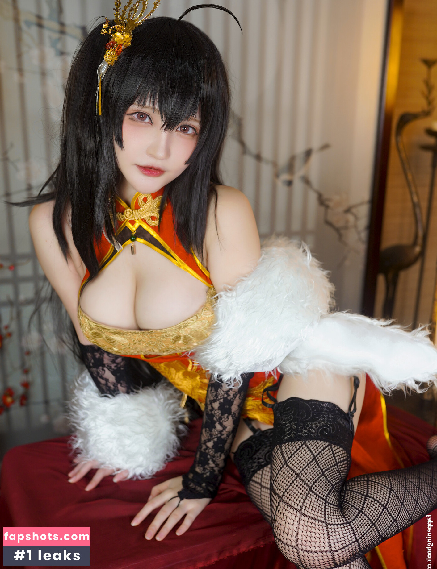 SenyaMiku gallery photo #3