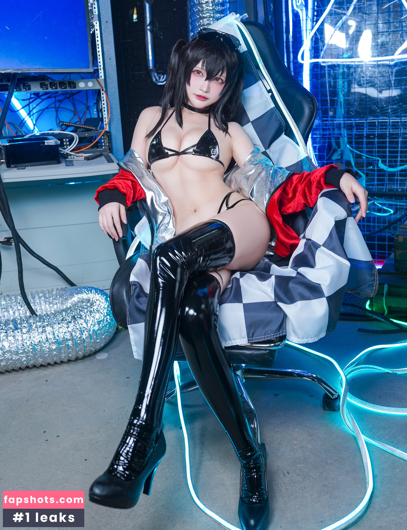 SenyaMiku gallery photo #9