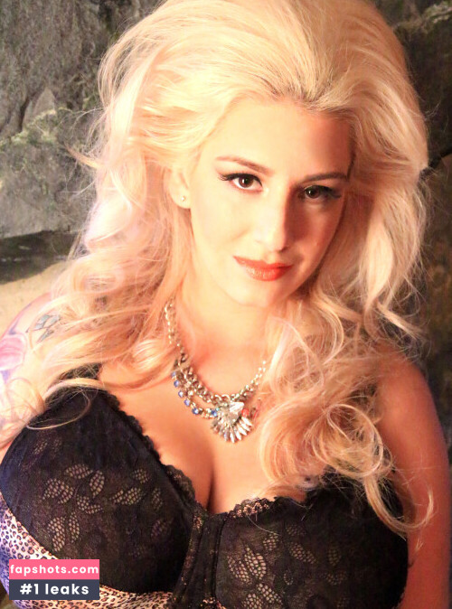 September Carrino gallery photo #2903