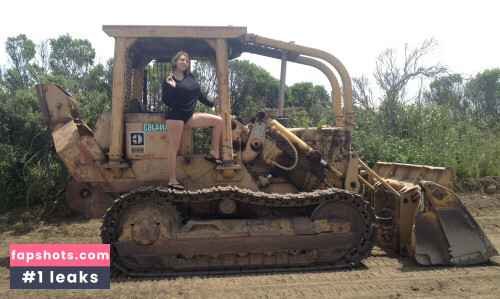 September Carrino gallery photo #3658