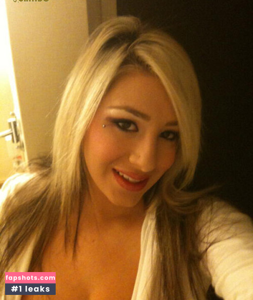 September Carrino gallery photo #3760