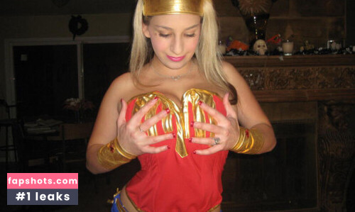 September Carrino gallery photo #3765