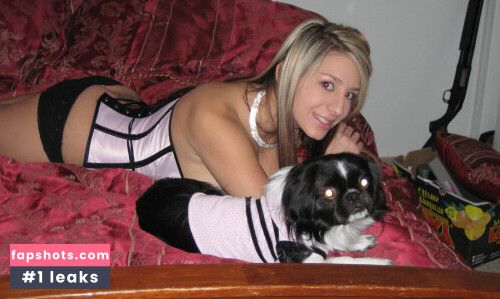 September Carrino gallery photo #3809