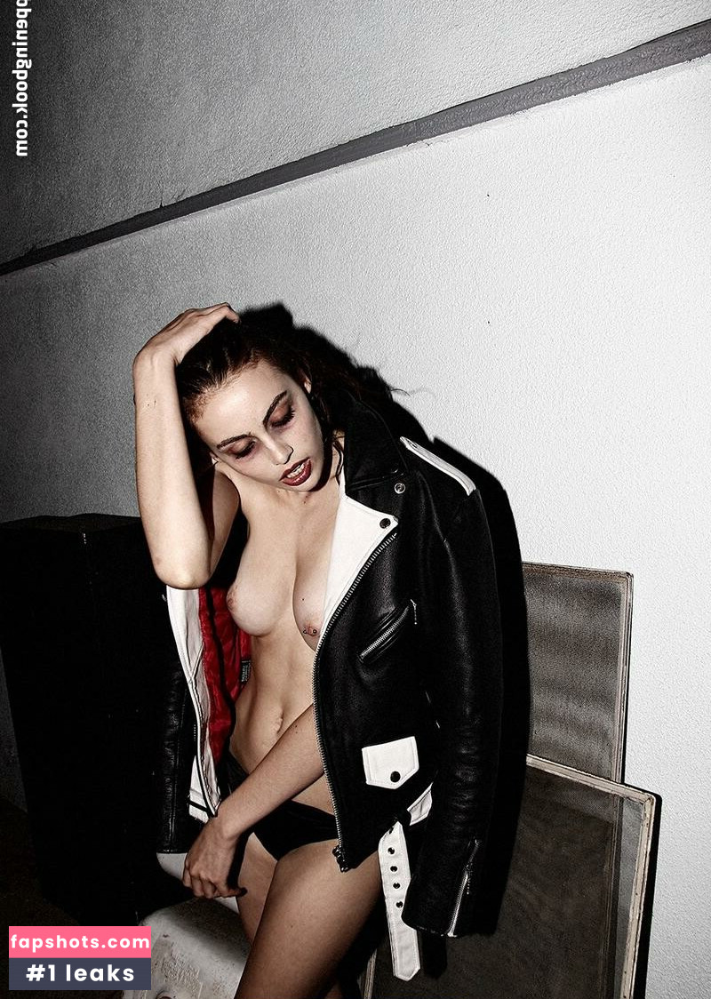 Sera Mann gallery photo #13