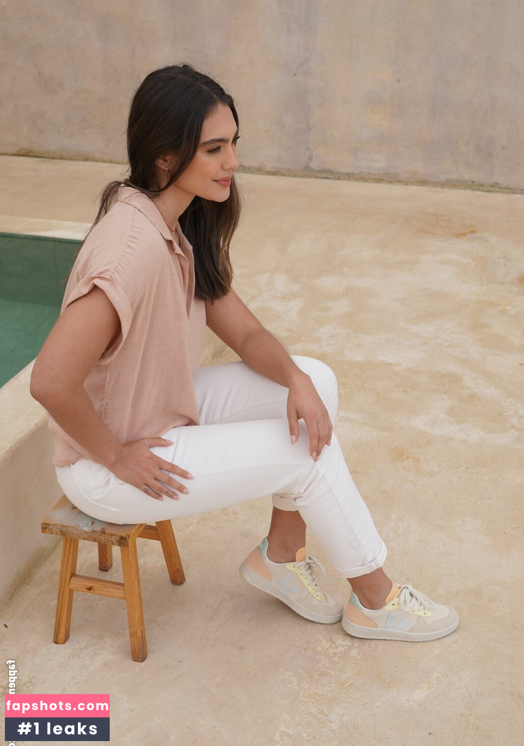 serafina gallery photo #24