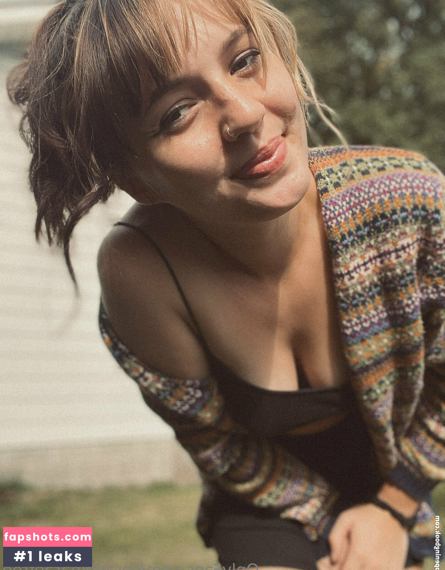 seraphinaraefree gallery photo #22