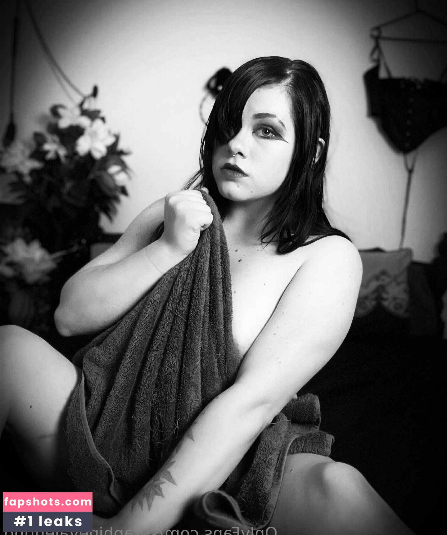 seraphinevalentino gallery photo #18