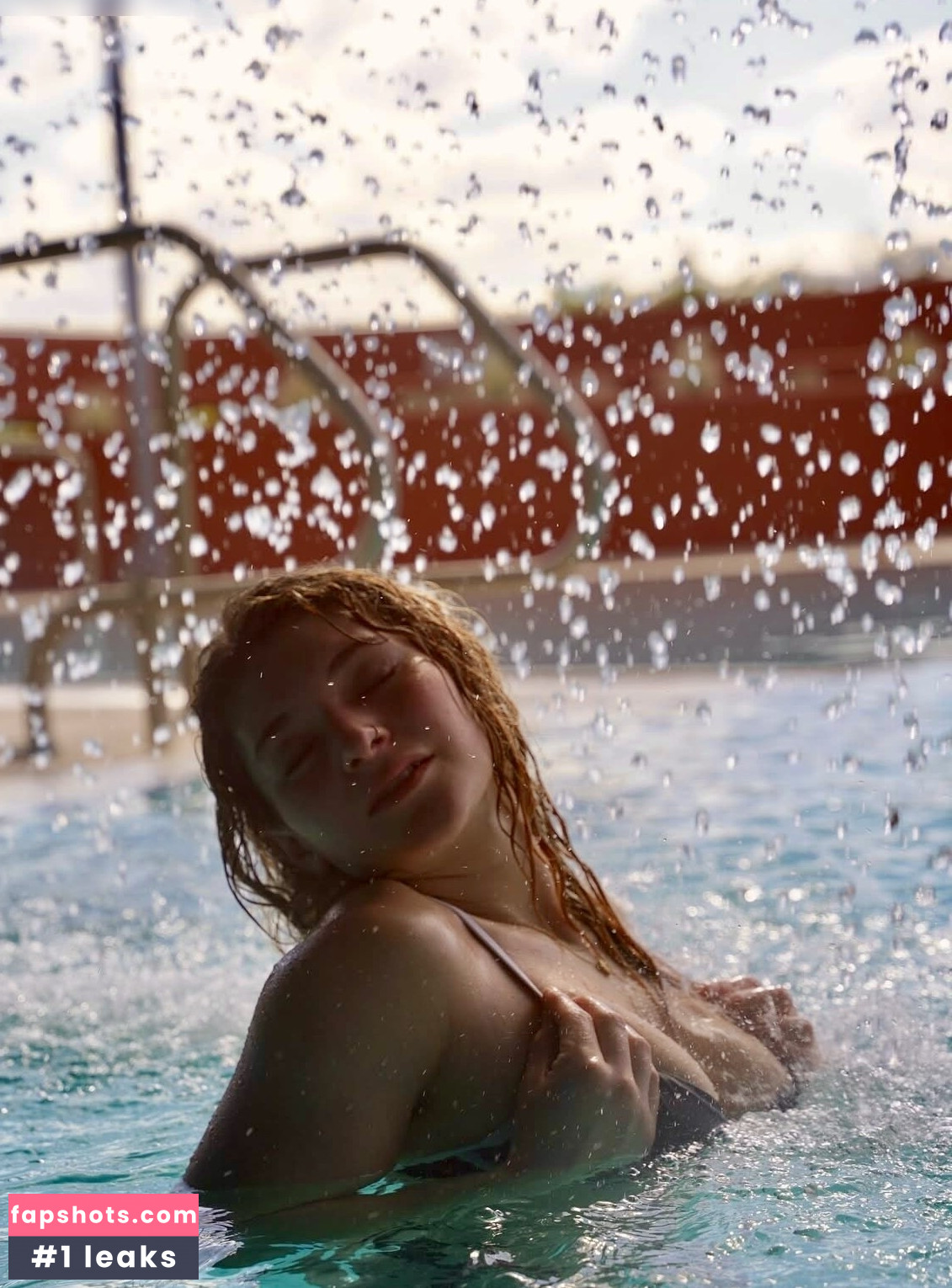 Serena Abweh gallery photo #46