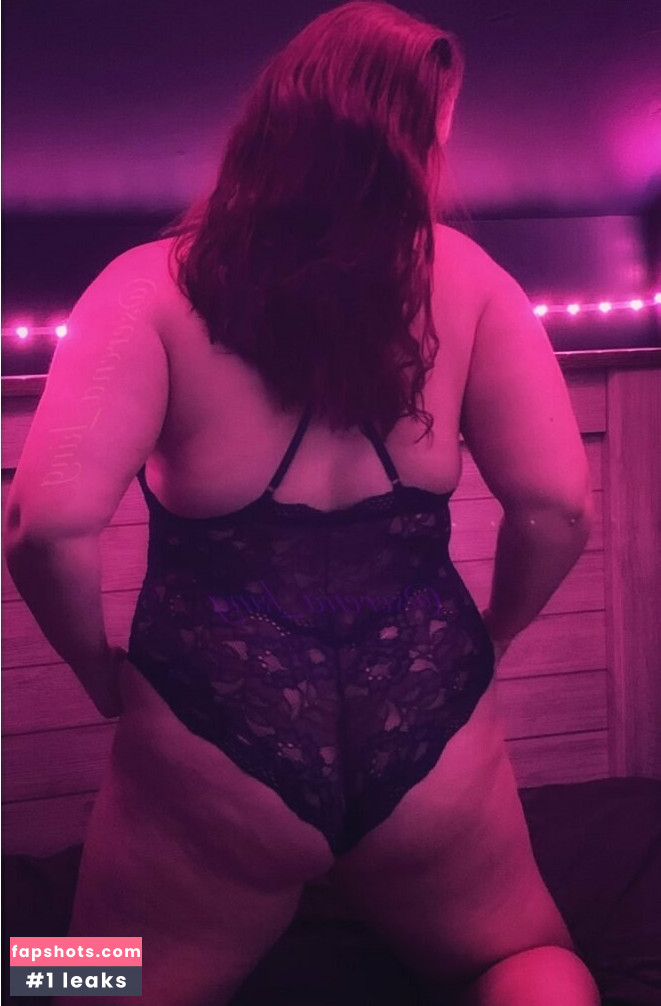 serena_king gallery photo #30