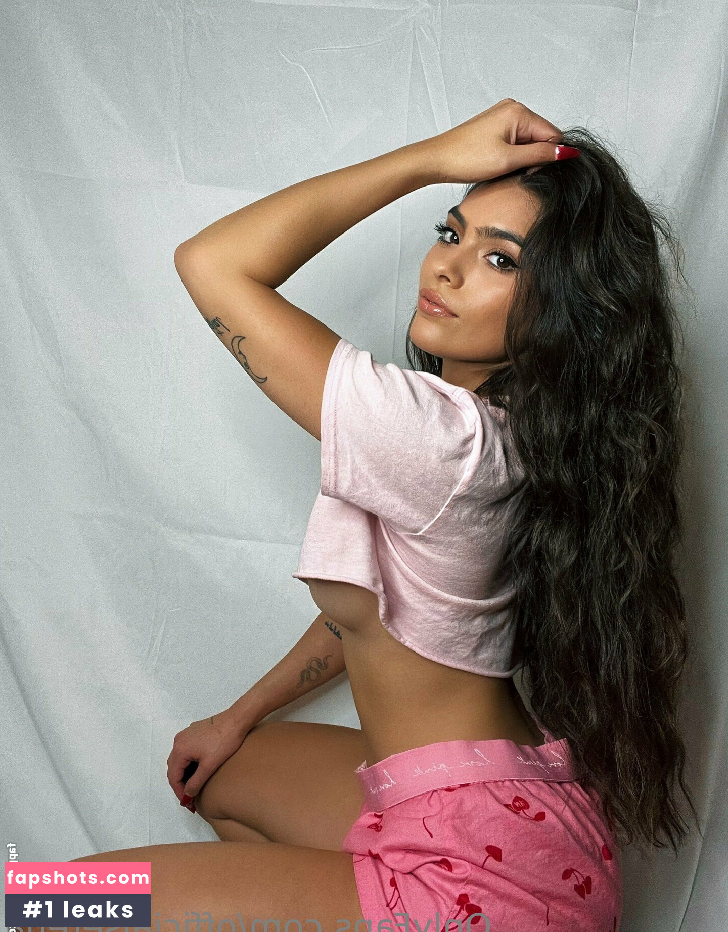 Serena Muniz Nude Leaks OnlyFans Photos #4 - LeakJerk