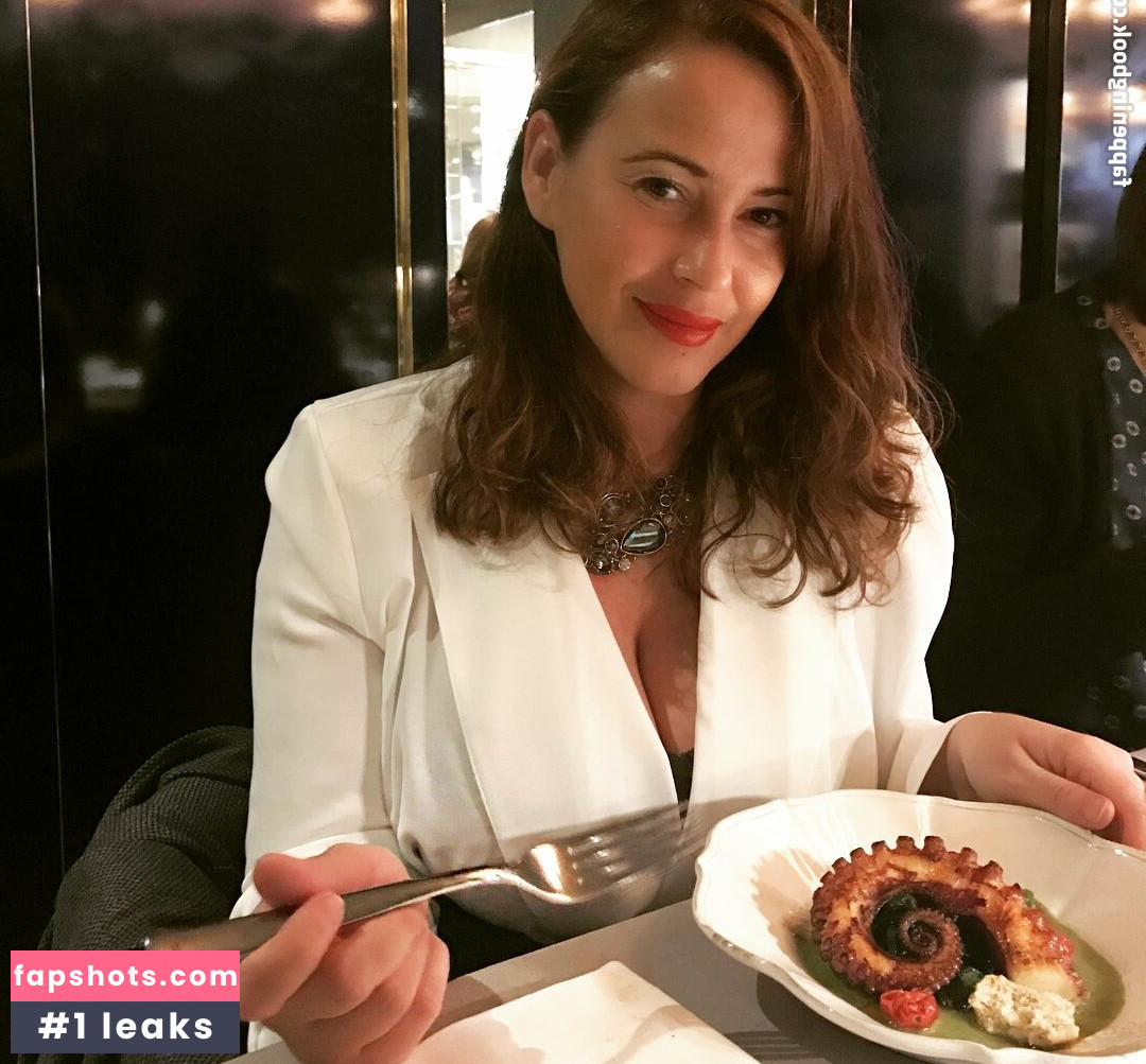 Serena Roberti gallery photo #15