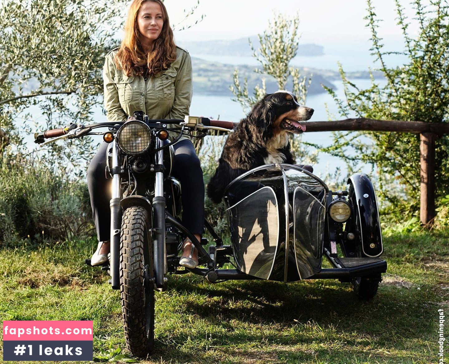 Serena Roberti gallery photo #25