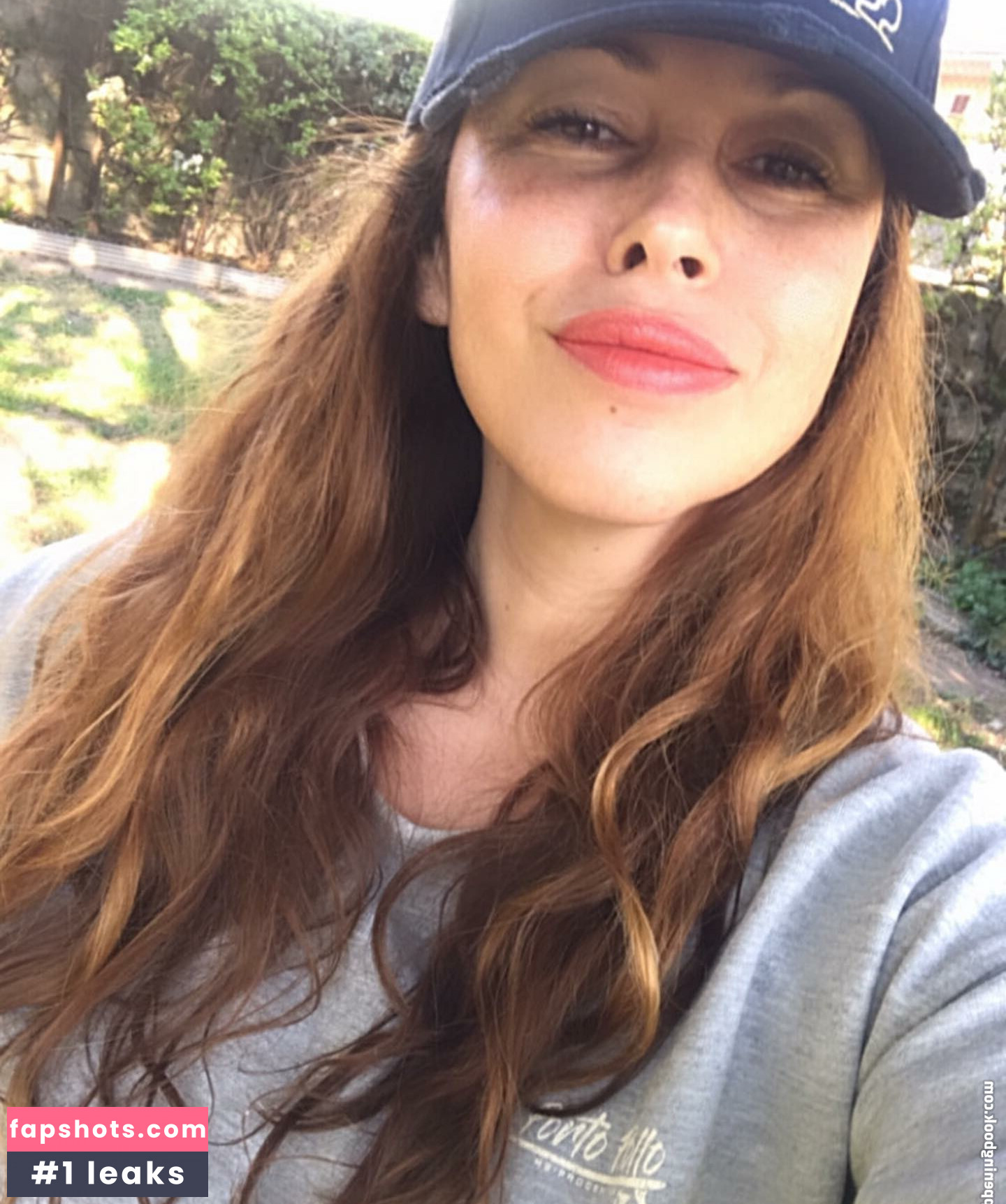 Serena Roberti gallery photo #28