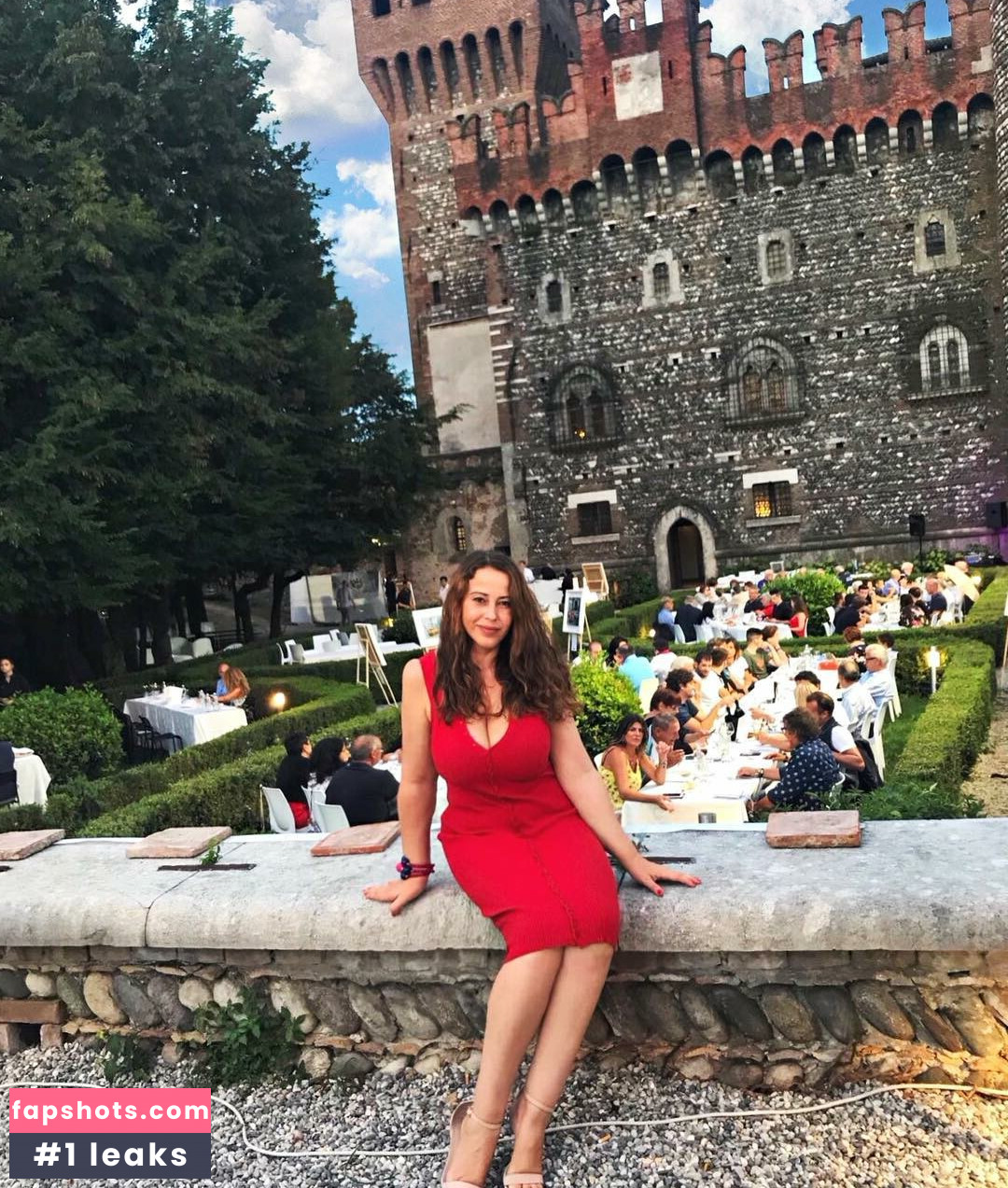 Serena Roberti gallery photo #4