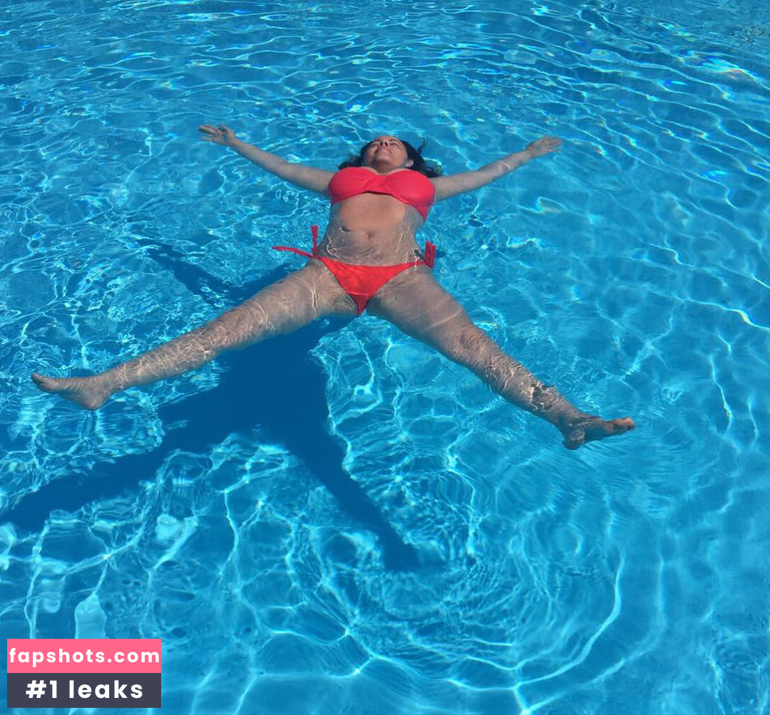 Serena Roberti gallery photo #9