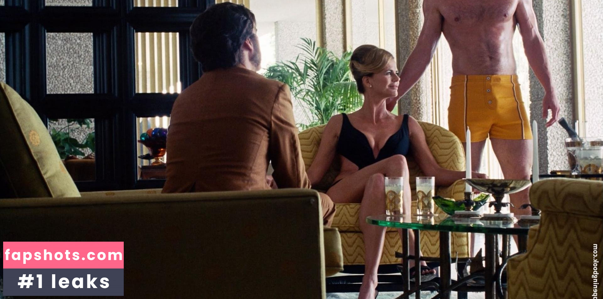 Serena Scott Thomas gallery photo #9