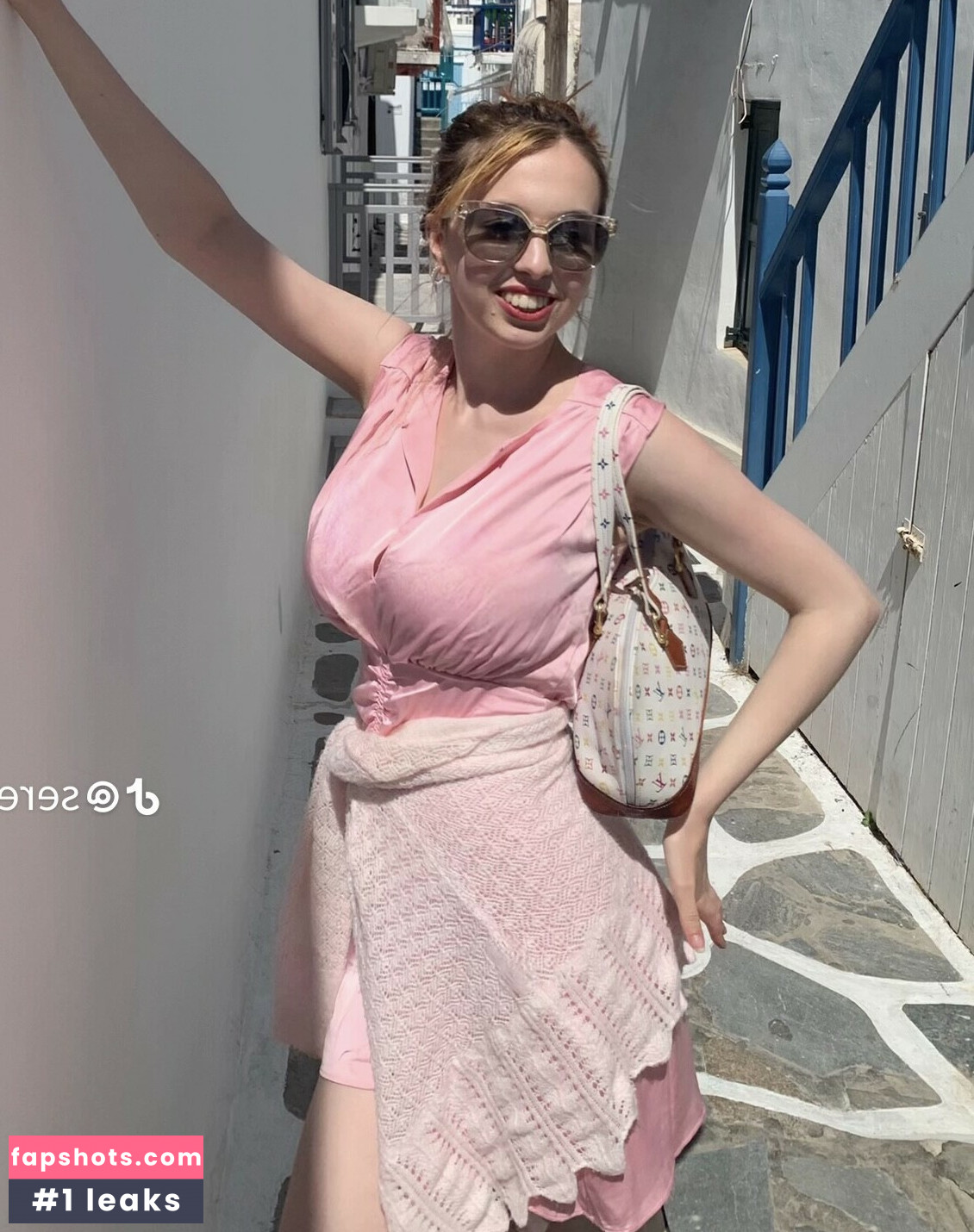 Serena Skybourne gallery photo #30