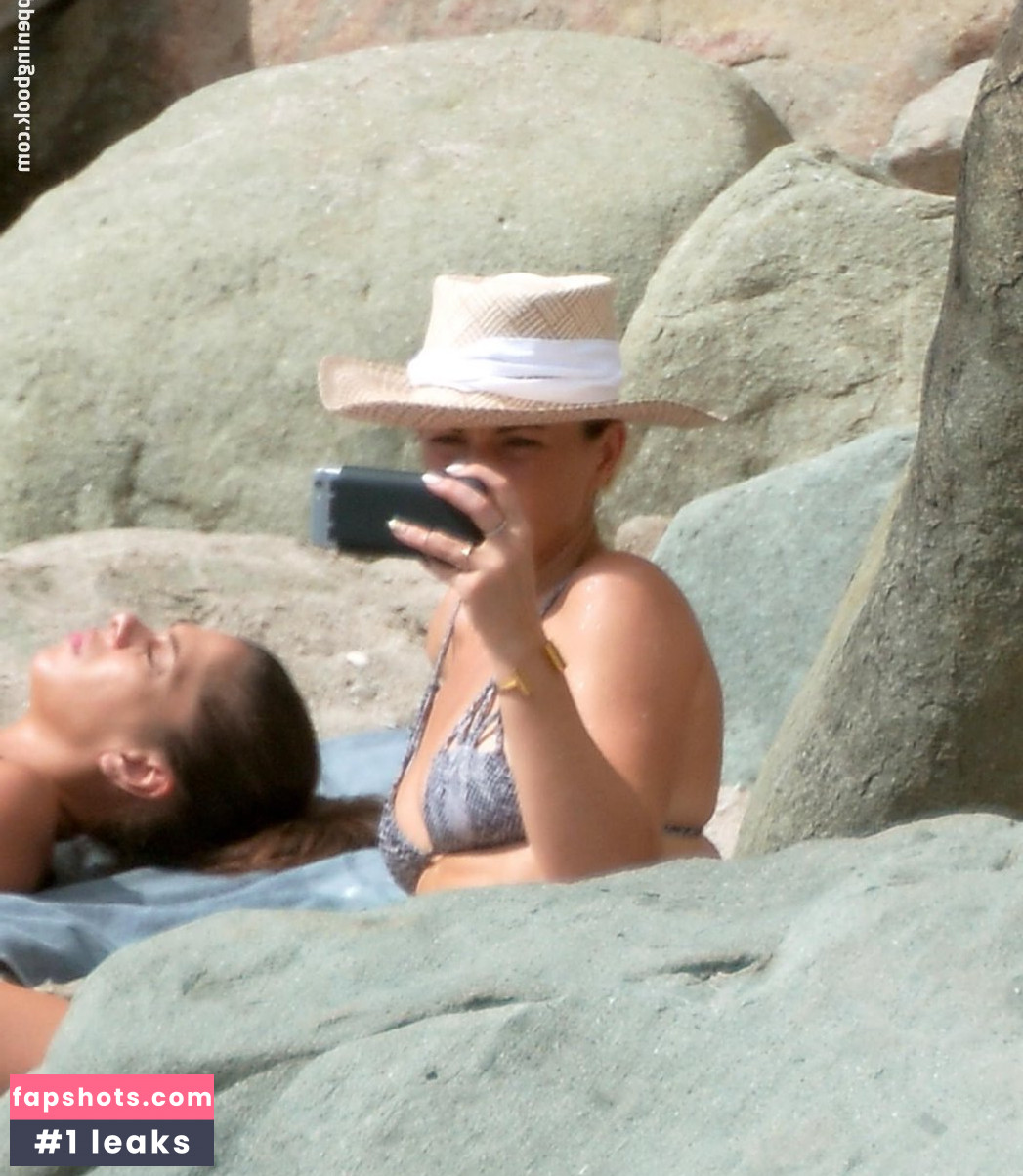 Serinda Swan Nude Leaks OnlyFans Photos #487 - LeakJerk