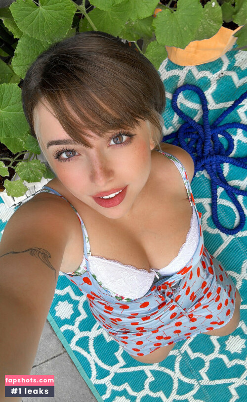 Serinide gallery photo #1901