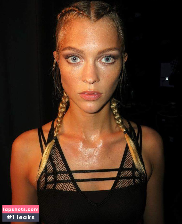 Serlina Hohmann gallery photo #17