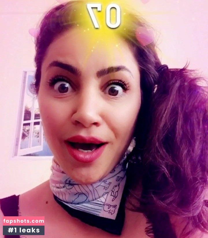 Serpil Cansz gallery photo #17