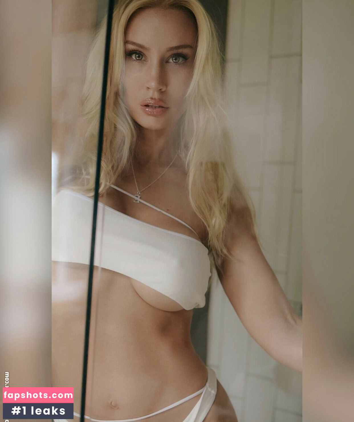 Serrah Gage gallery photo #5