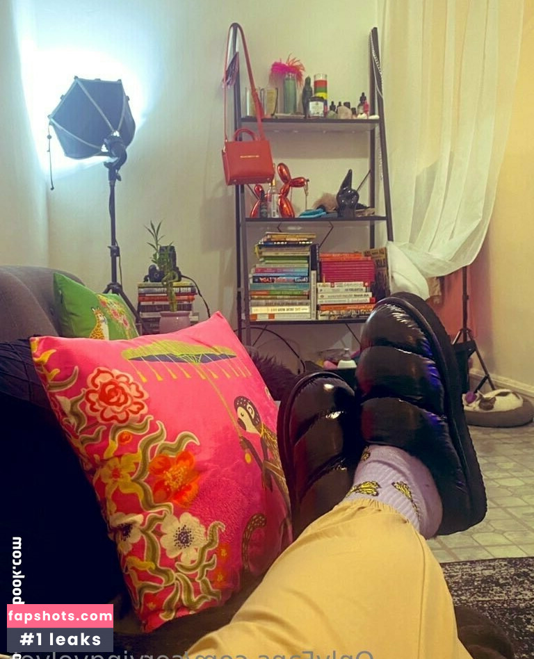 servingvelvet gallery photo #36