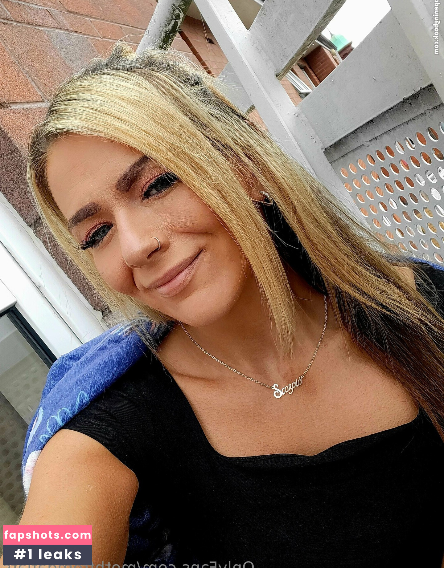 Session Moth Martina gallery photo #20