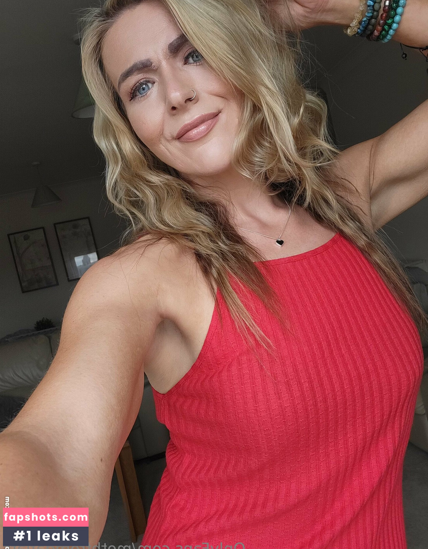 Session Moth Martina gallery photo #21