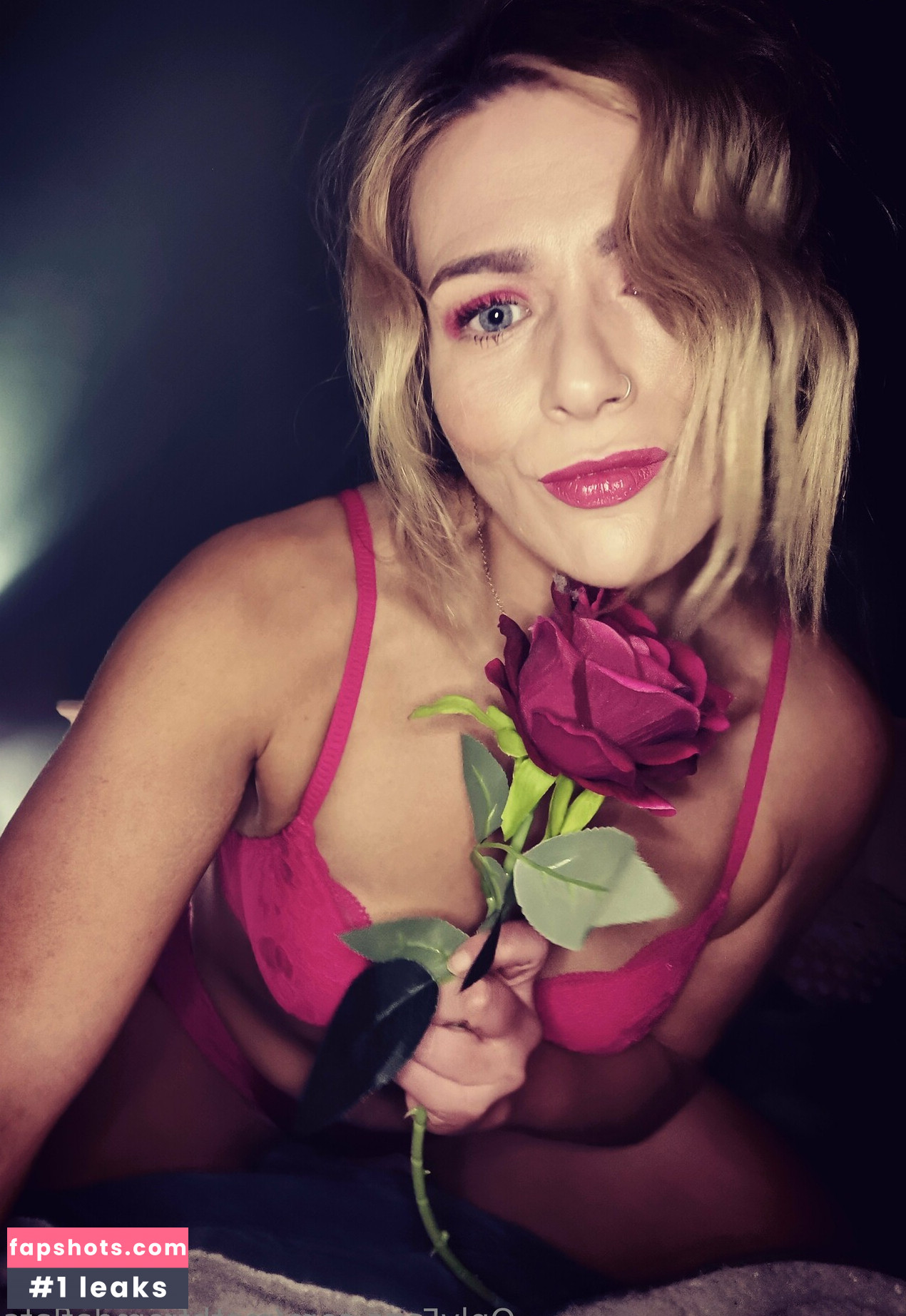 Session Moth Martina gallery photo #27