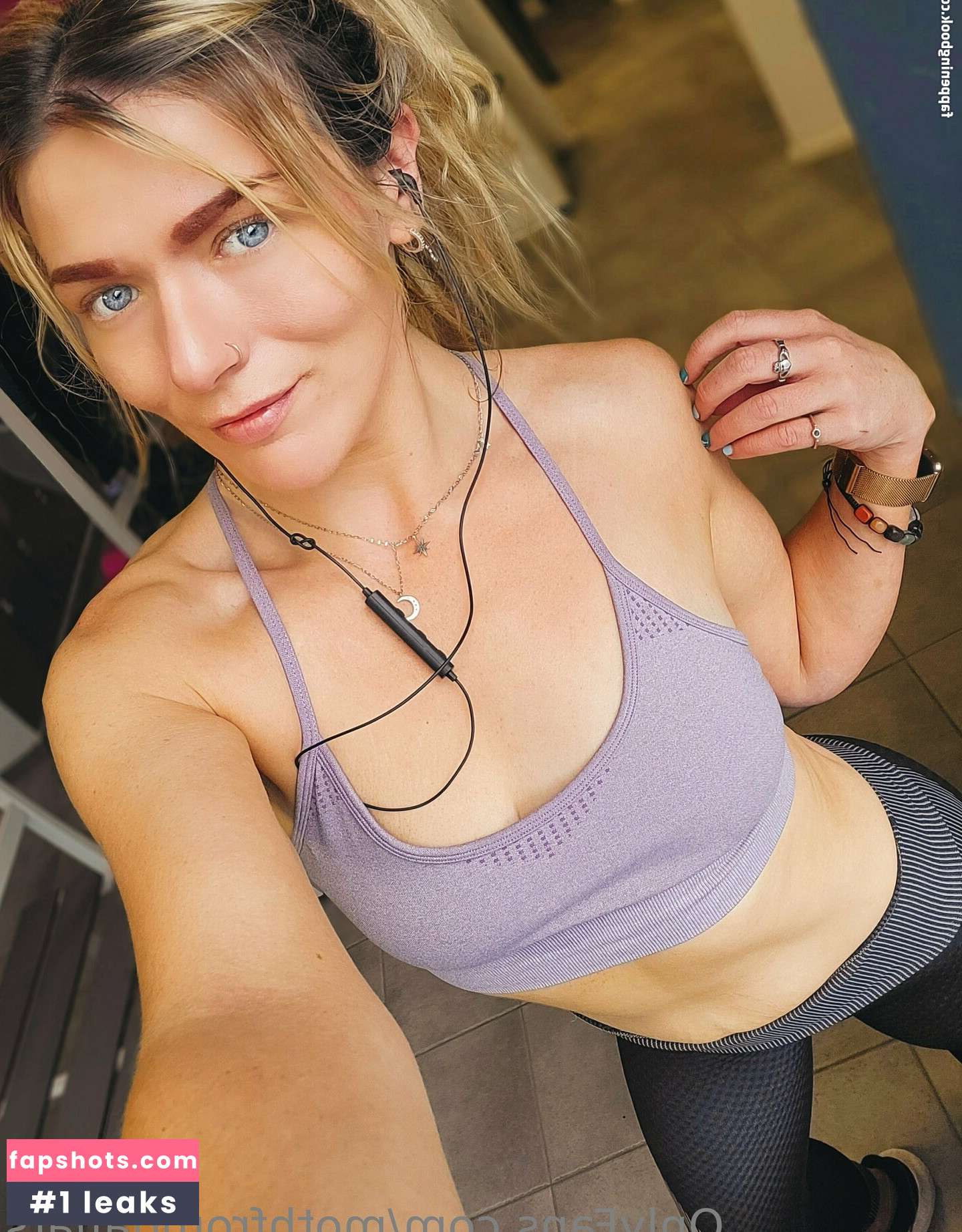 Session Moth Martina gallery photo #77