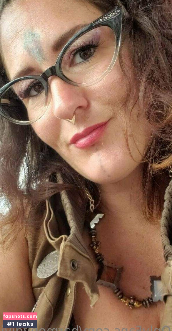 sexual_essence gallery photo #3