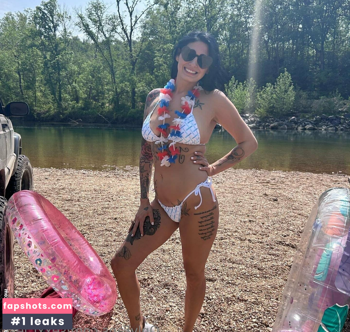 sexxi_jess Nude Leaks OnlyFans Photos #7 - Fapshots