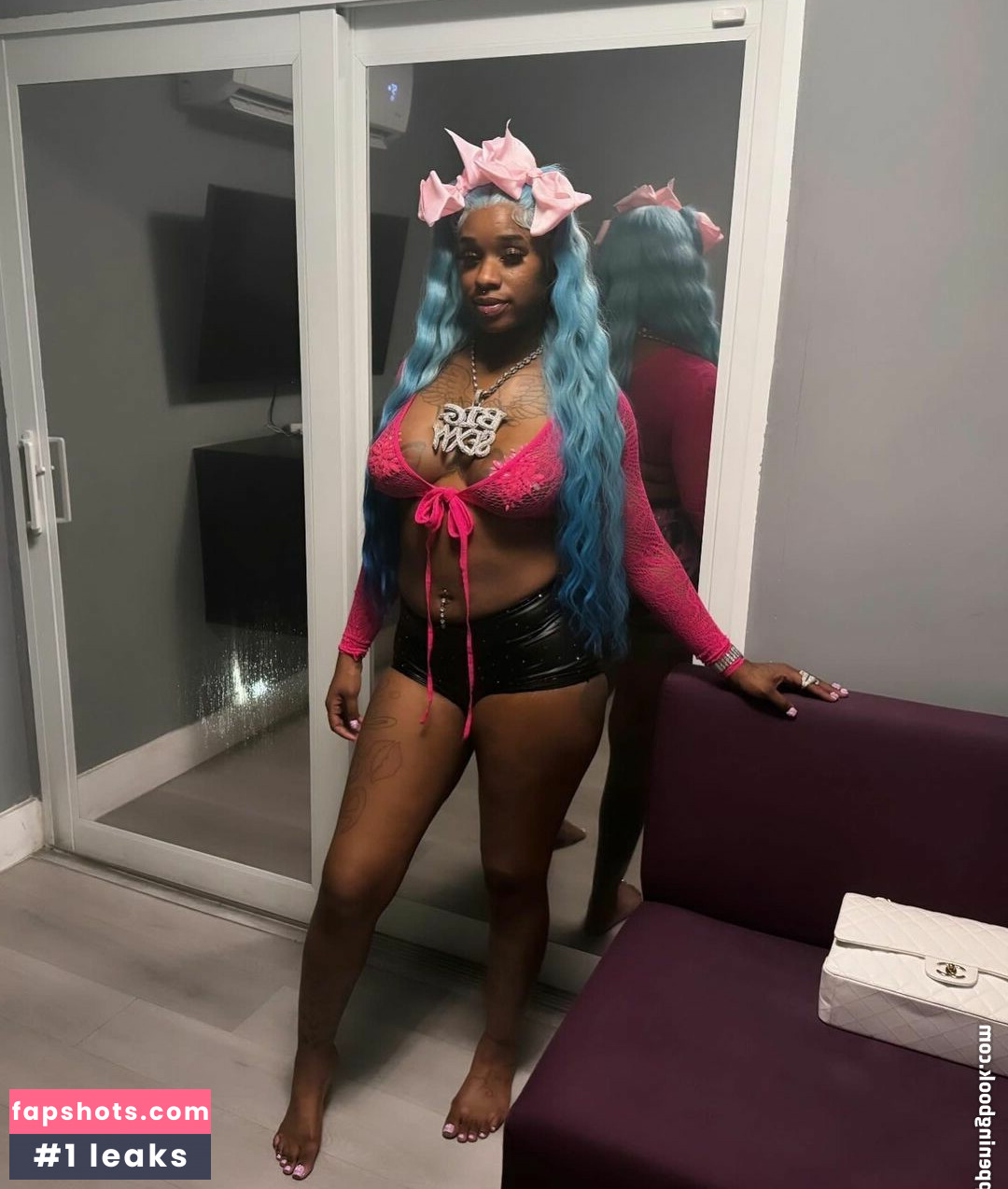 Sexxy Red gallery photo #11